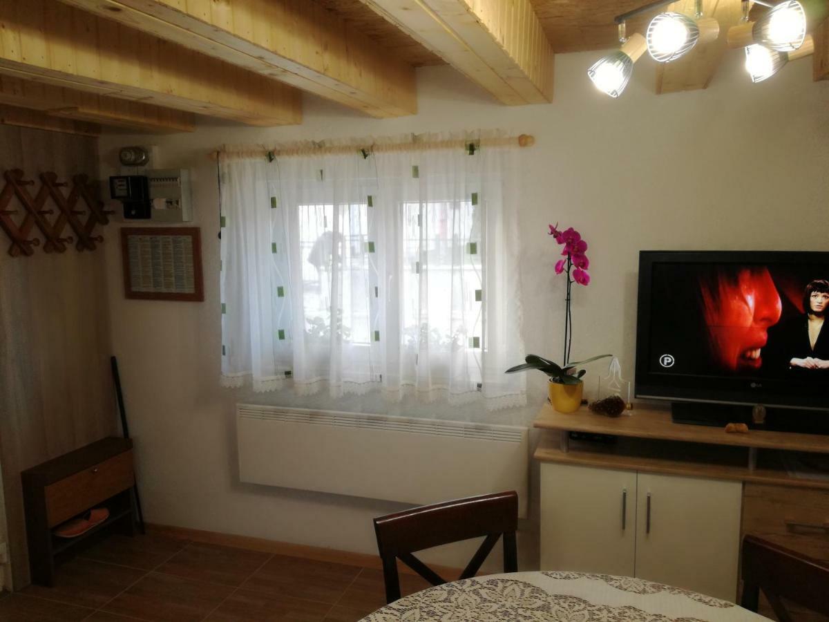 Ferienwohnung Kuca Za Odmor "Jasna" Crni Lug Exterior foto
