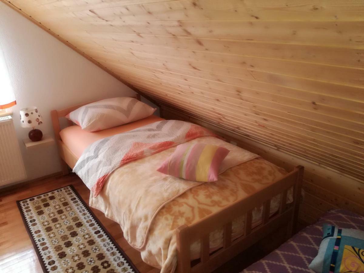 Ferienwohnung Kuca Za Odmor "Jasna" Crni Lug Exterior foto
